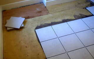 Как положить плитку на деревянный пол: пошаговый инструктаж