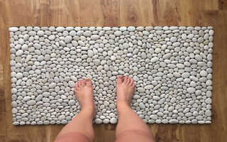 Изготовление коврика в ванную своими руками – материалы и простые варианты исполнения