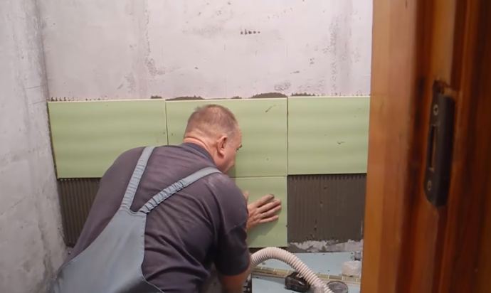 Средняя плитка нижнего ряда