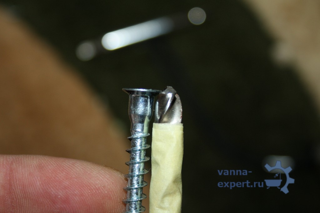 Конфирмат и сверло на 7 мм