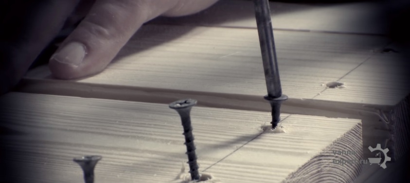 Закручивание саморезов