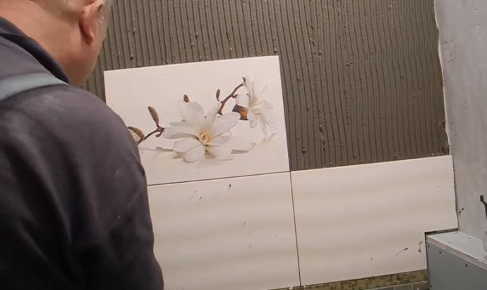 Декоративная плитка-панно