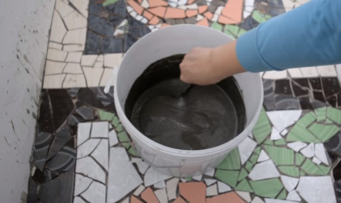 Размешивание затирки