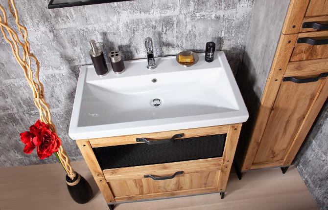 Напольная тумба в ванной комнате