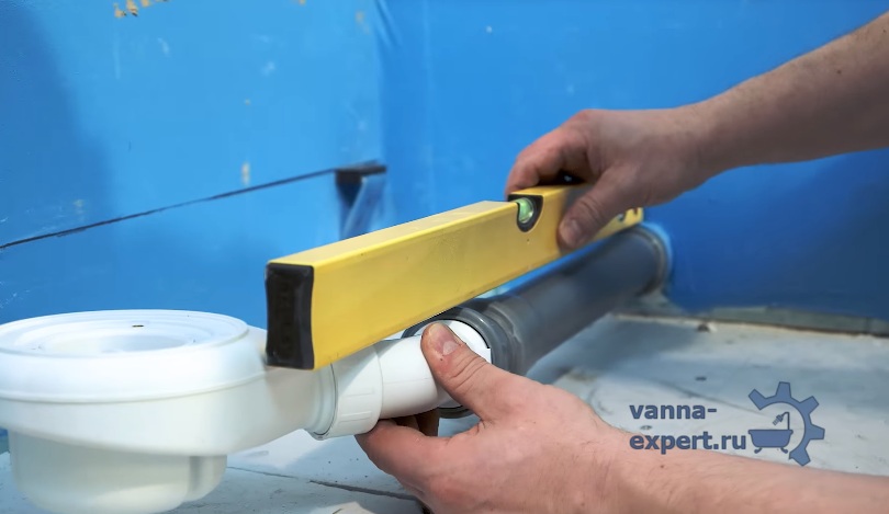 Выравнивание сифона по горизонтали