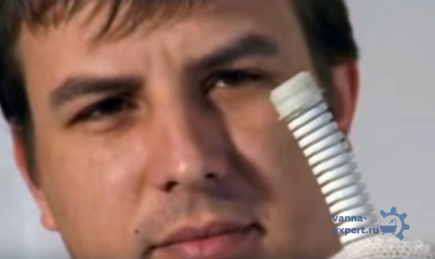 Датчик поместите в гофру