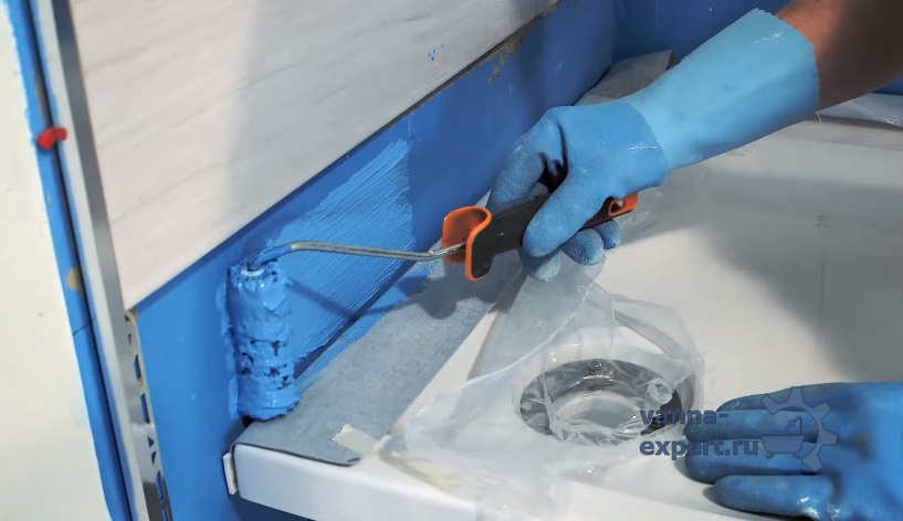 Нанесение дополнительного слоя гидроизоляции