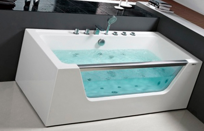 Ванна со стеклянной чашей