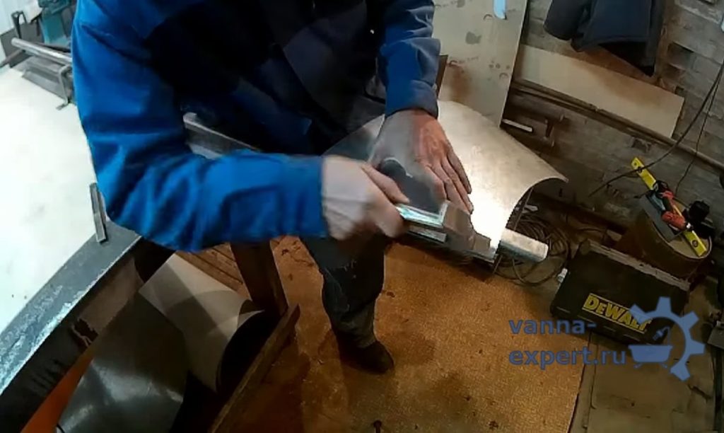 Выровняйте фальц
