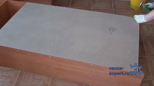 Крепление задней стенки