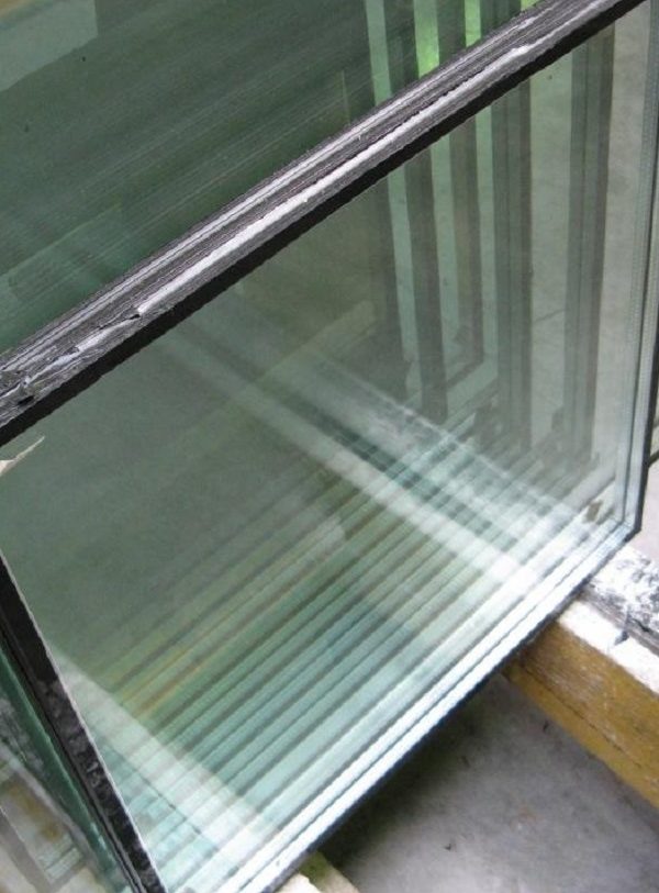 Бронированное стекло