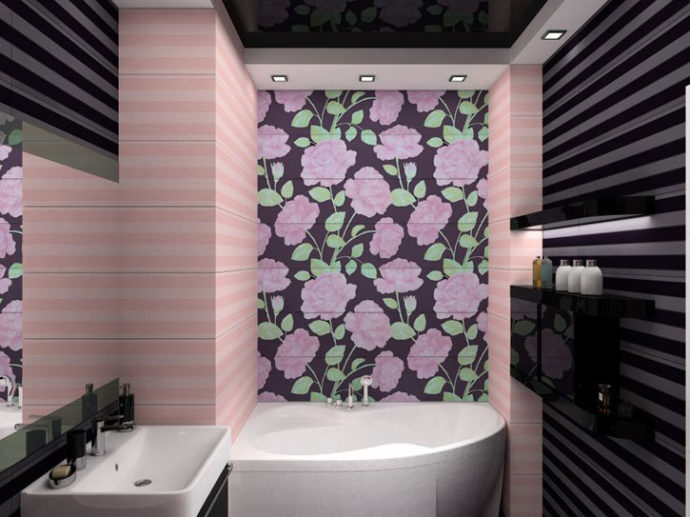 Цветочное панно в ванной