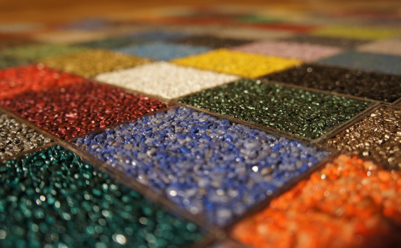 Каменная крошка может быть разных оттенков