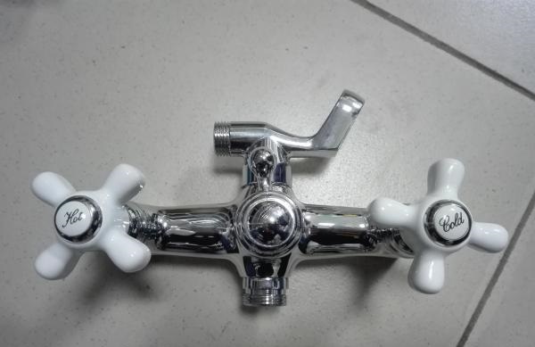 Корпус смесителя из обычного силумина с хромовым покрытием