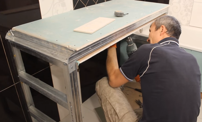 Крепление нижнего листа