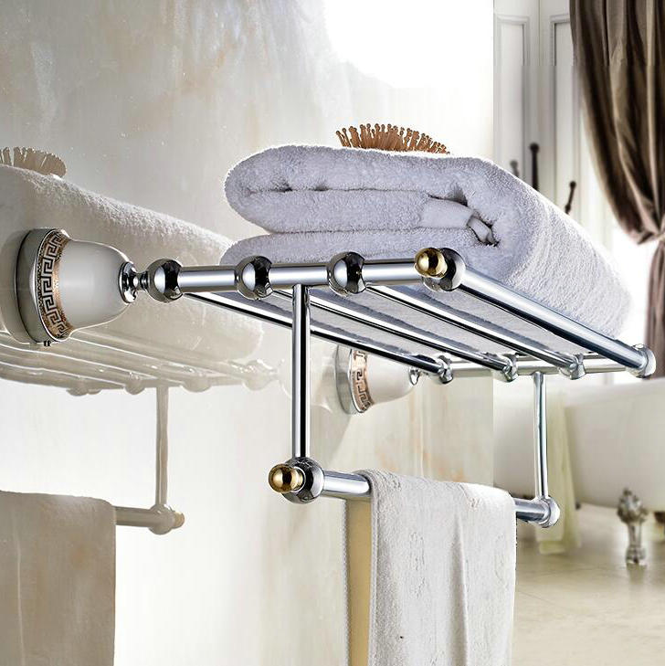 Крепление скрыто за декоративными накладками