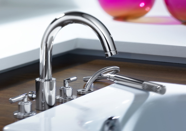 Набортный смеситель двухвентильный