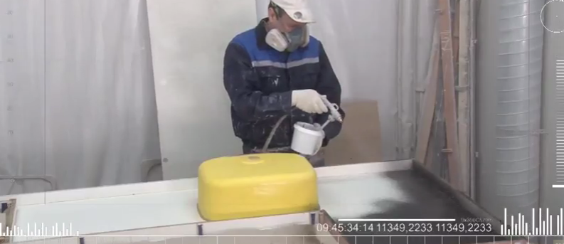 Нанесение грунта с красителем