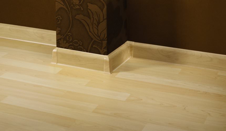 ПВХ плинтусы