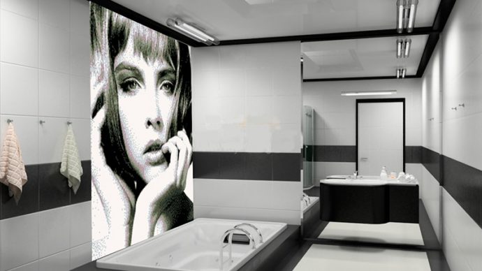 Панно из керамической плитки в ванной комнате