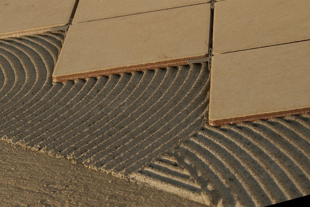 Плиточный клей