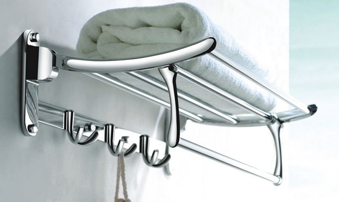 Полка для полотенец в ванную комнату