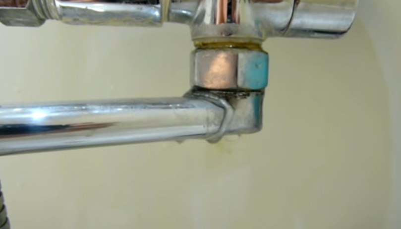 Протекает смеситель