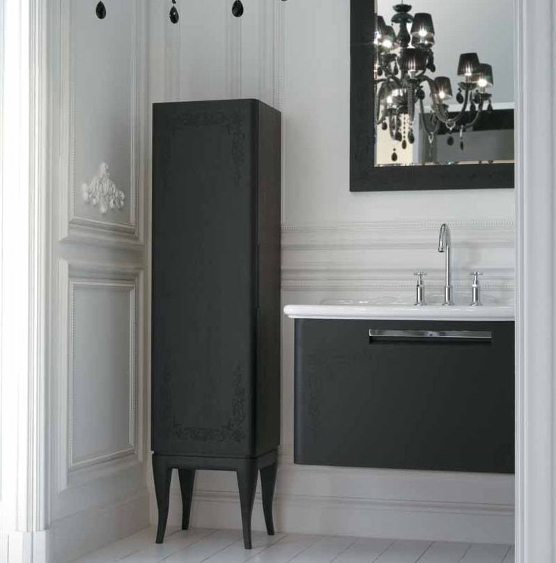 Шкаф-пенал для ванной комнаты