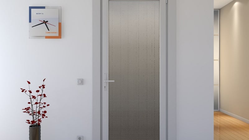 Стеклянная дверь в ванную комнату