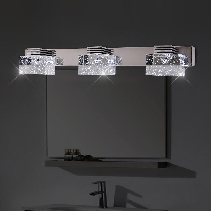 Стеклянные плафоны очень хрупкие