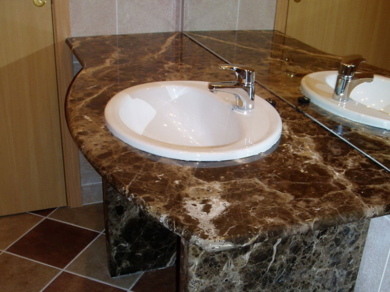 Столешница из камня в ванную