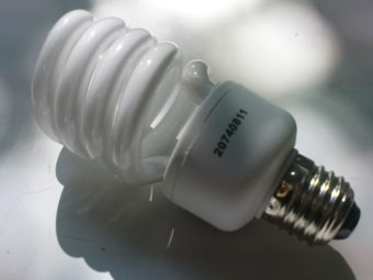 Витая энергосберегающая люминесцентная лампа