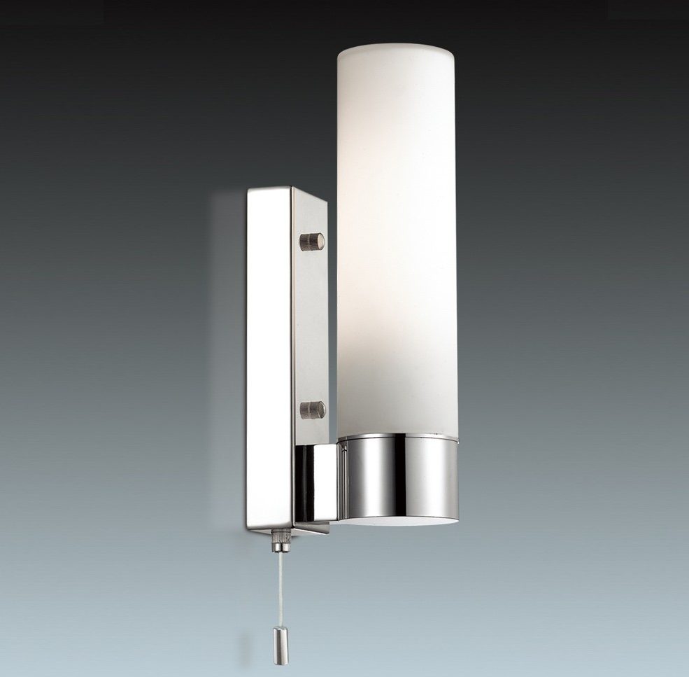 Влагозащищенный настенный светильник (бра) для ванной