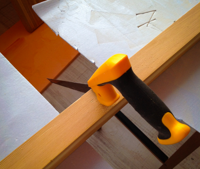 Выпиливание ножек из бруса