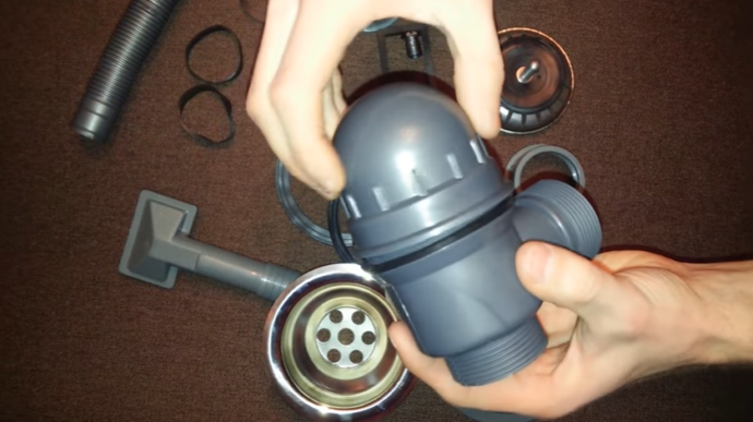 Закручиваем крышку