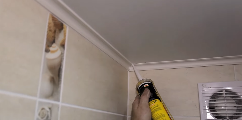 Заполнение стыка герметиком