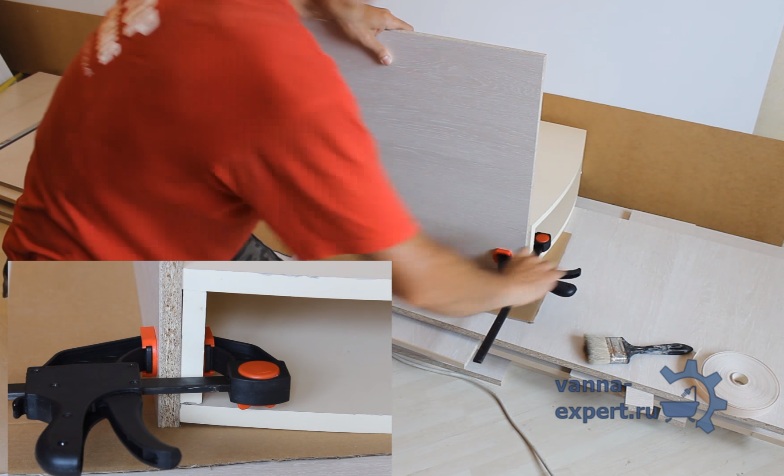 Затягиваем струбцину