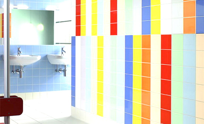 Огромная цветовая гамма и имитация любых поверхностей выбрать плитку для ванной комнаты