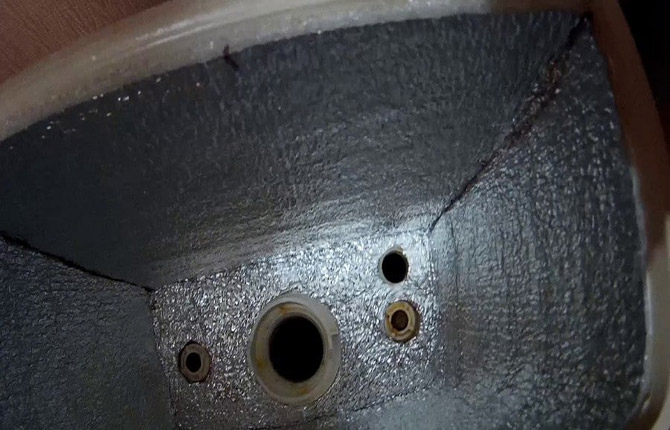 Двойная стенка унитаза