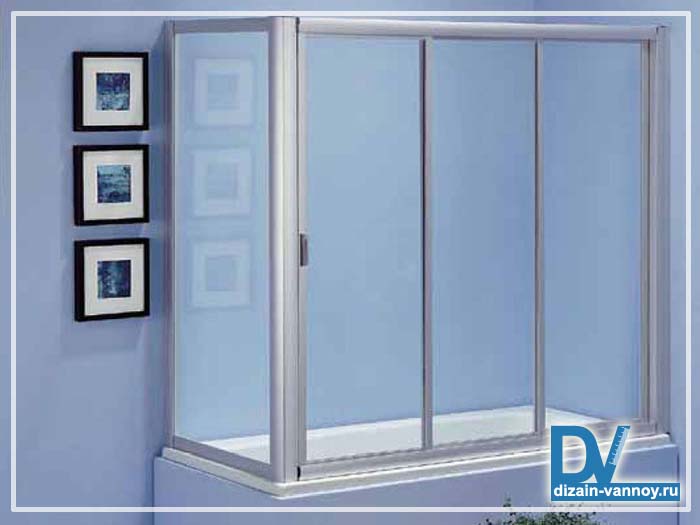 Жесткие дверцы надёжно защищают окружающее пространство от брызг штора для ванной своими руками