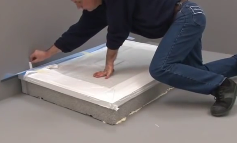 Поддон установлен