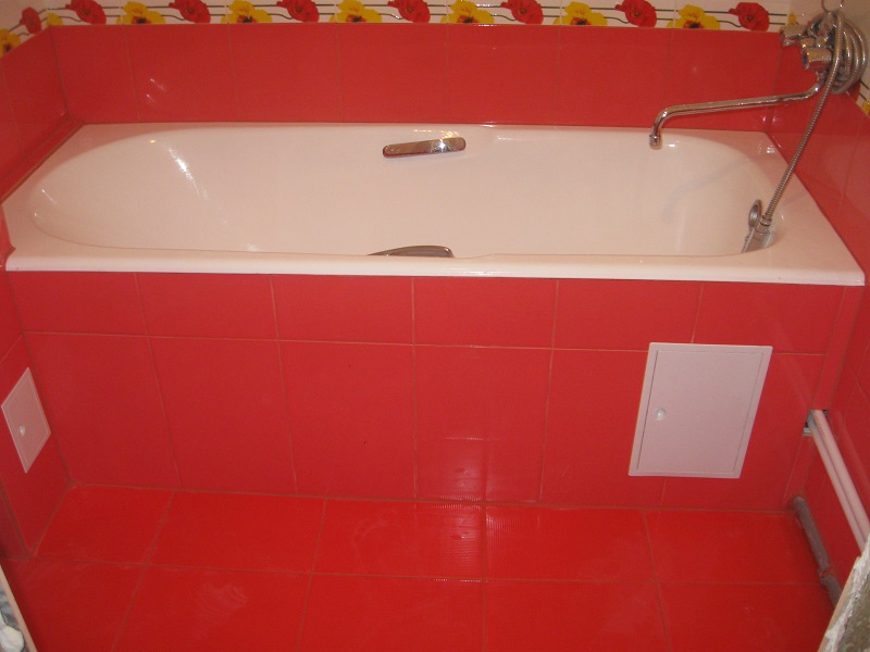 Слишком маленький люк неудобен