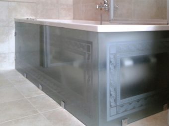 Стеклянный