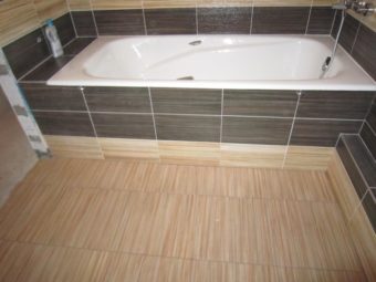 Установка ванны под плитку