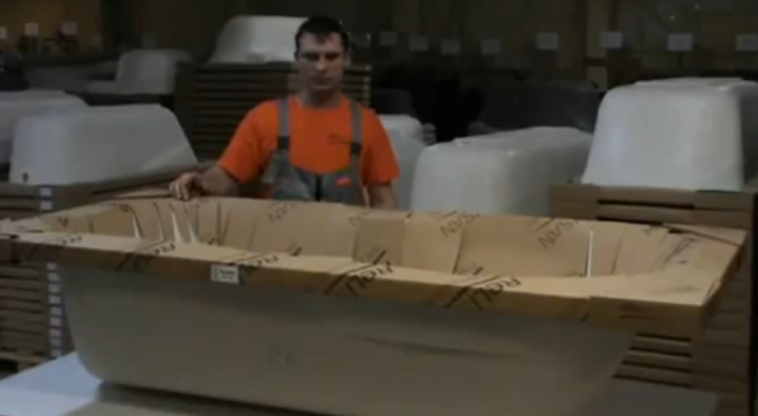 Ванна в упаковке