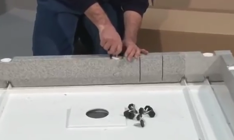 Вкручивание ножек