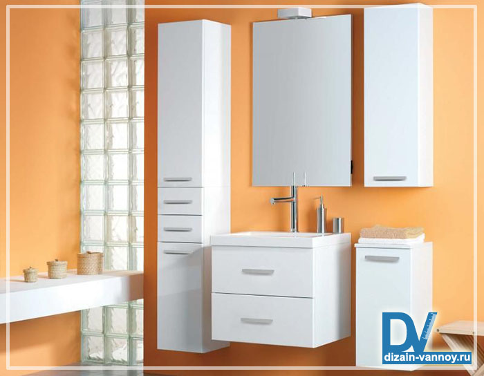 Пример установки готового комплекта шкафов пенал для ванной своими руками